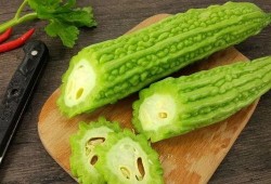 女生说吃瓜吃瓜怎么回,女生“吃瓜吃瓜”背后的趣味解读