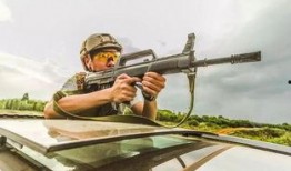 带你吃瓜奇葩枪,一场另类枪械的奇幻之旅