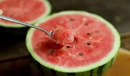 吃瓜的描述,吃瓜群众眼中的明星幕后故事