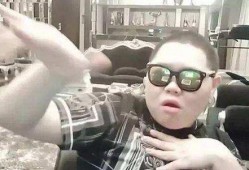 pdd鞋吃瓜,揭秘电竞明星的时尚品味与幕后故事