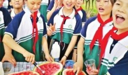 校园吃瓜学生老师,吃瓜学生与老师之间的趣味故事