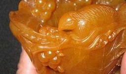 流萤吃蜜瓜摆件